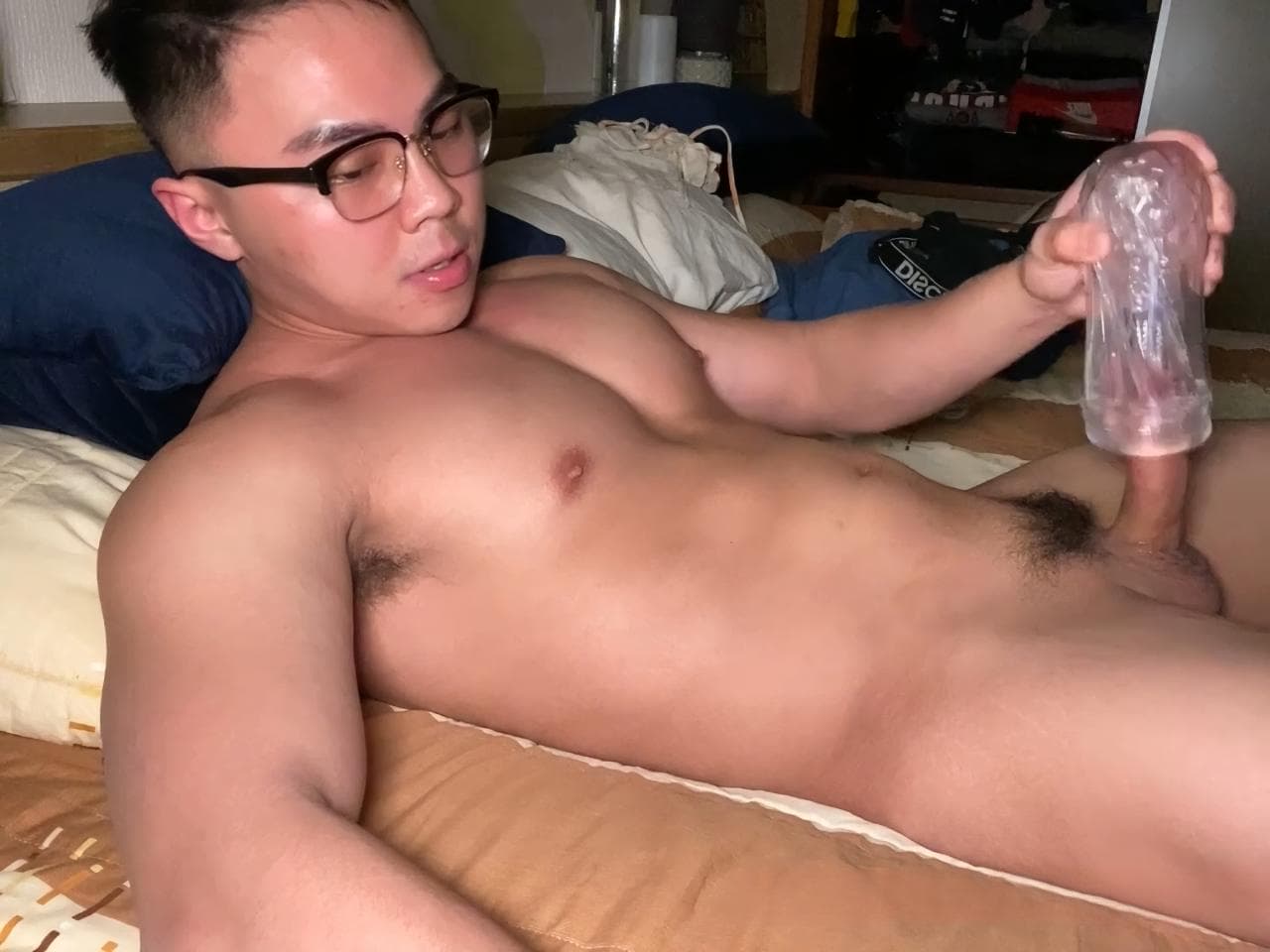 Trai dep dung coc thu dam sex gay